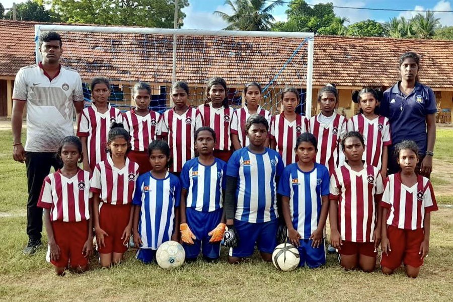 12 வயது பெண்கள் உதைபந்தாட்டப் போட்டியில் மகாஜனக் கல்லூரி அணி சாம்பியனாகியுள்ளது.