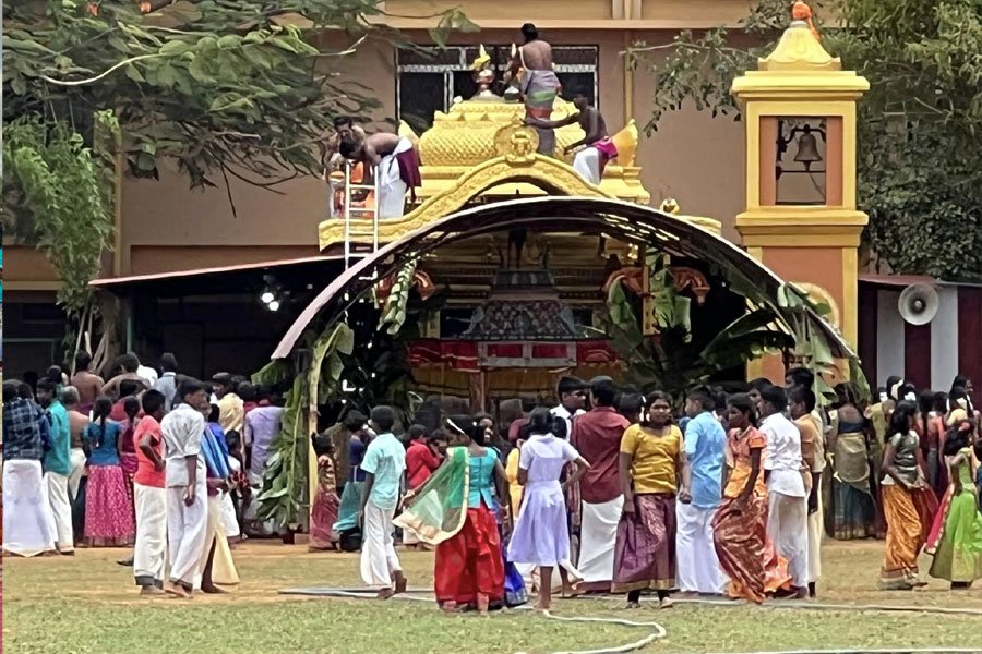 சிவகாமி சமேத ஆனந்த நடராஜப் பெருமானுக்கு நடைபெற்ற கும்பாபிஷேகம்