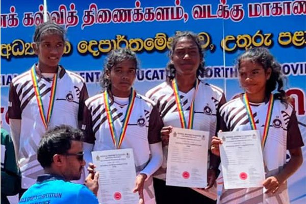 வடக்கு மாகாண தடகள போட்டியில்  மகாஜனக் கல்லூரி 10 பதக்கங்கள்