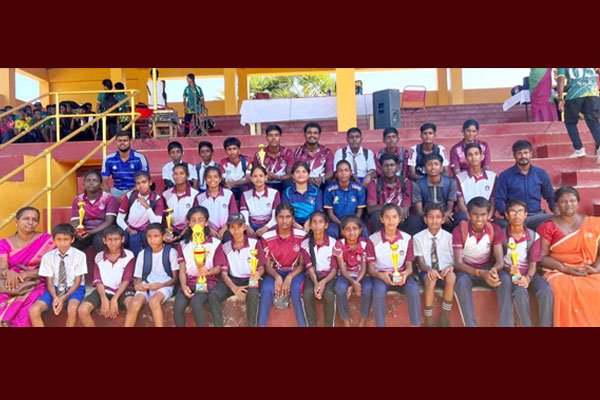 வலிகாமம் கல்வி வலய விளையாட்டு போட்டிகளில்  சாம்பியனாகியது மகாஜனா