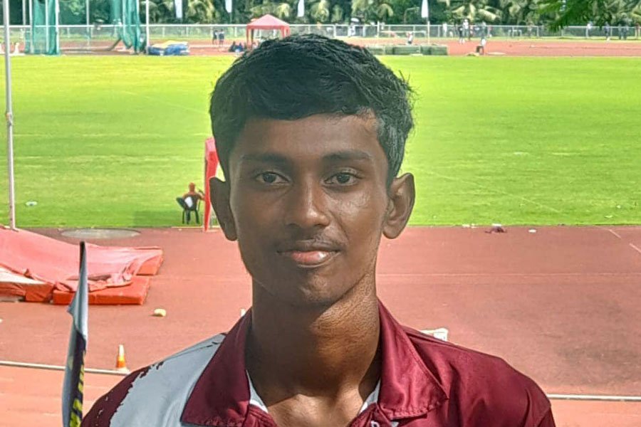 மகாஜனக் கல்லூரி மாணவன் துஷாந்தன் கோலூன்றிப்பாய்தலில் மூன்றாமிடம் பெற்றுள்ளார்.