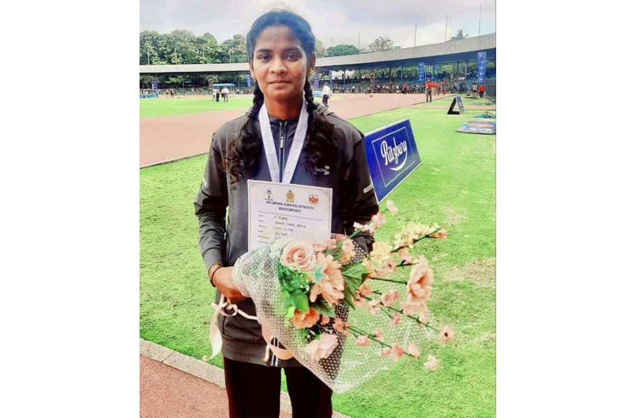 தேசிய மட்ட விளையாட்டு போட்டிகளில் தெல்லிப்பழை மகாஜனக் கல்லூரி வெள்ளிப் பதக்கத்தை வென்றுள்ளது.