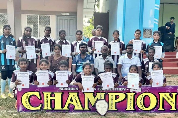 17 வயதுப் பெண்கள் உதைபந்தாட்டம் மாகாணச் சாம்பியனானது மகாஜனா