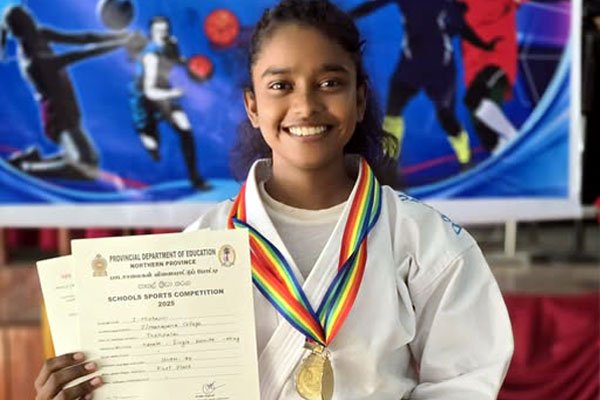 மாகாணமட்ட கராத்தே போட்டி மிஷாயினிக்கு இரு பதக்கங்கள்