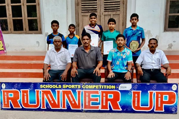 மேசைப்பந்தாட்டத்திலும் சாதனை படைத்தது மகாஜனக் கல்லூரி  ஆண்கள் அணி