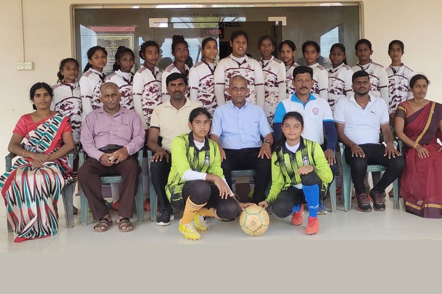 வலிகாமம் கல்வி வலயத்துக்குட்பட்ட பாடசாலைகளுக்கிடையிலான போட்டிகளில் மகாஜனக் பல வெற்றிகள்.